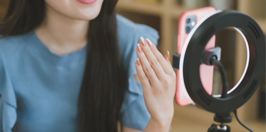 TikTok クリエイティブ事業